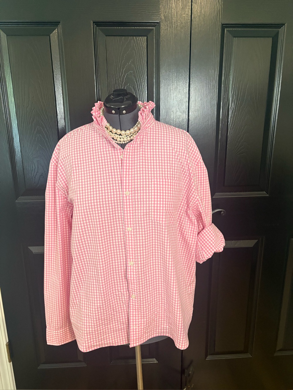 Ladies ruffle collar blouse